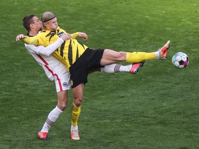 http___mediadb.kicker.de_wcms_7005_76395_65CBFB30-914F-4012-8F7A-928EF3A7A487.jpg